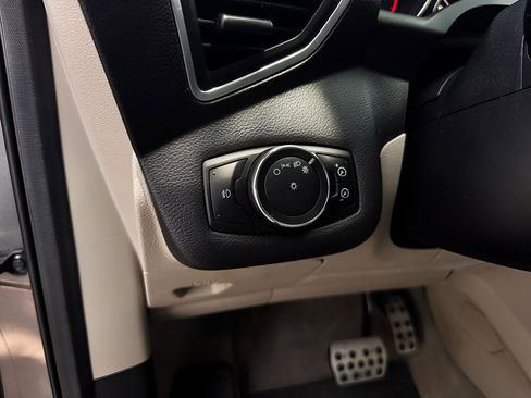 Used 2013 Ford Escape SEL FWD image 17