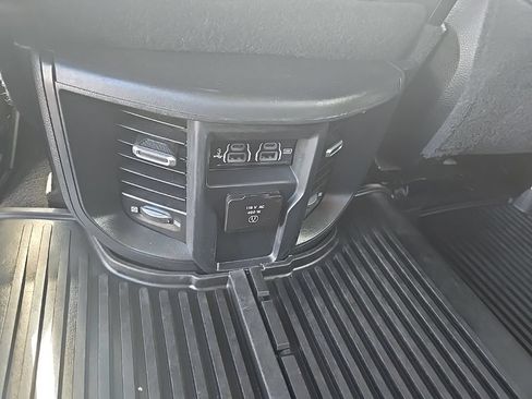 Used 2020 RAM 3500 Laramie AWD/4WD image 26