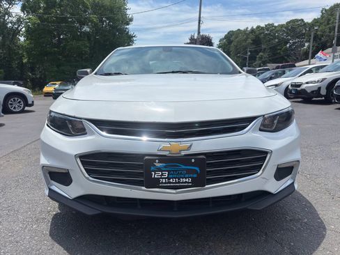 Used 2018 Chevrolet Malibu LS FWD image 2