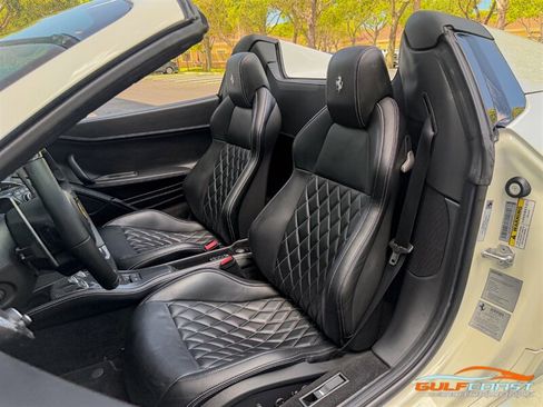 Used 2015 Ferrari 458 Spider RWD image 20