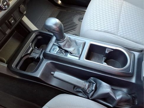 Used 2023 Toyota Tacoma SR AWD/4WD image 11
