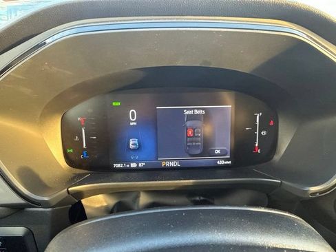 Used 2025 Ford Escape ST-Line w/ Equipment Group 301A FWD image 9