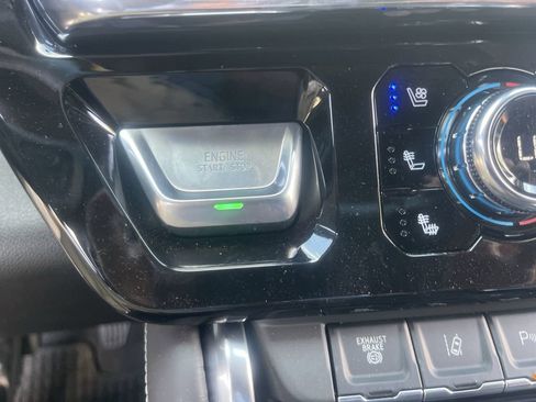 New 2026 GMC Sierra 2500 Denali Ultimate AWD/4WD image 17