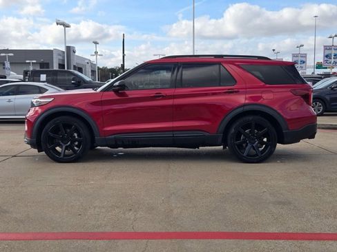 Used 2022 Ford Explorer ST image 8