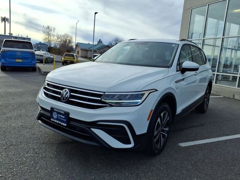 Certified 2022 Volkswagen Tiguan S image 3