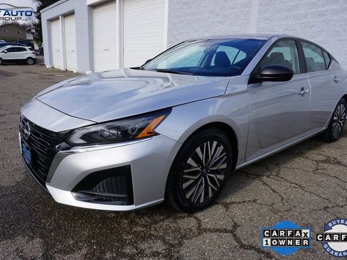 Used 2024 Nissan Altima 2.5 SV image 3