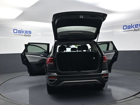 Used 2024 Volkswagen Taos SE FWD image 54