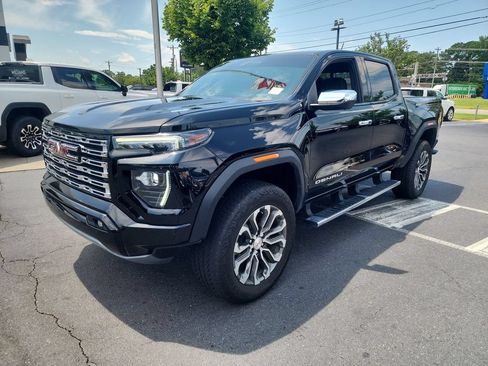 Certified 2025 GMC Canyon Denali AWD/4WD image 4