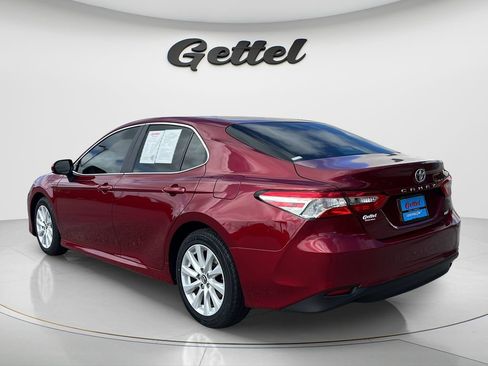 Used 2018 Toyota Camry LE FWD image 7