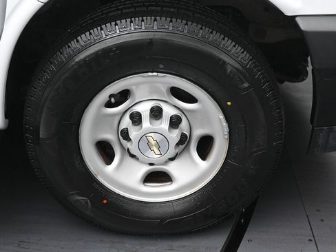 Used 2023 Chevrolet Express 3500 LS RWD image 9