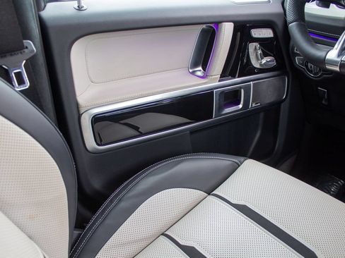 Used 2024 Mercedes-Benz G 63 AMG 4MATIC w/ Manufactur Interior Package image 18