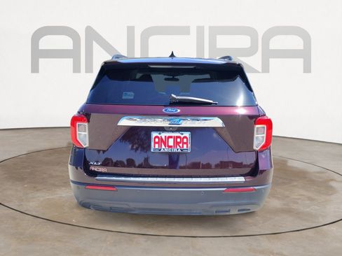 Used 2022 Ford Explorer XLT RWD image 9