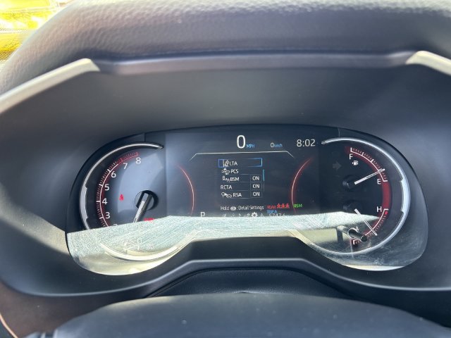 Used 2025 Toyota RAV4 XLE FWD image 29