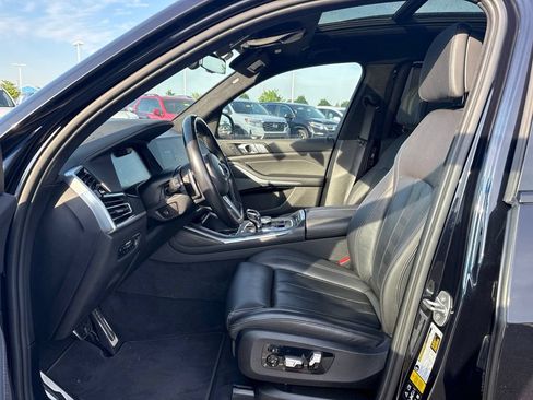 Used 2022 BMW X7 xDrive40i w/ M Sport Package AWD/4WD image 18