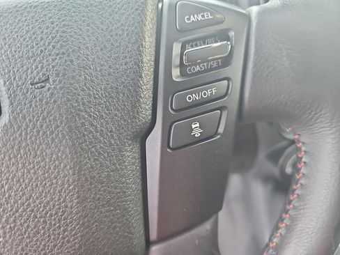 Used 2021 Nissan Titan PRO-4X w/ Pro-4x Convenience Package image 17