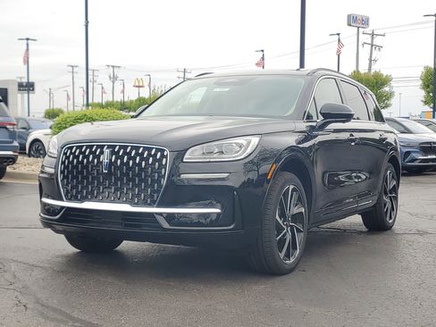 New 2026 Lincoln Corsair Grand Touring AWD/4WD image 2