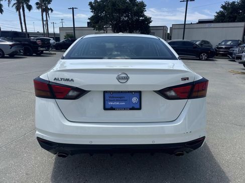 Used 2024 Nissan Altima 2.5 SR FWD image 6