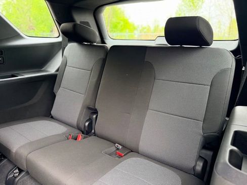 Used 2023 Chevrolet Traverse LT w/ LPO, Floor Liner Package AWD/4WD image 25