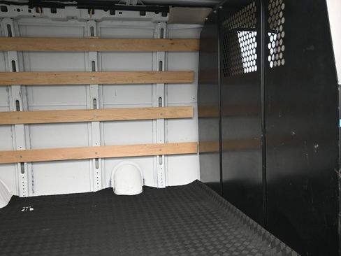 Certified 2024 GMC Savana 2500 Work Van w/ Driver Convenience Package image 9