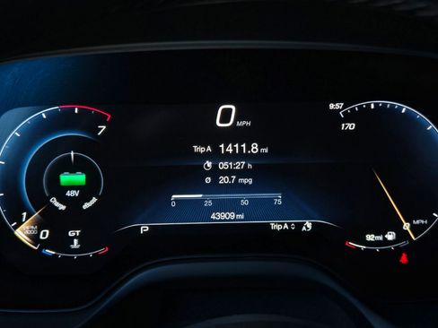 Used 2024 Maserati Grecale GT image 25