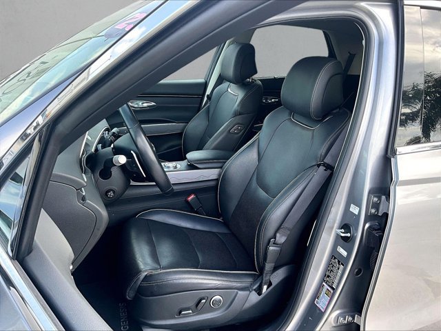 Used 2023 Genesis GV70 2.5T w/ Advanced Package AWD/4WD image 27