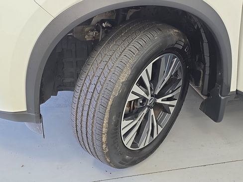 Certified 2023 Nissan Rogue SV image 29