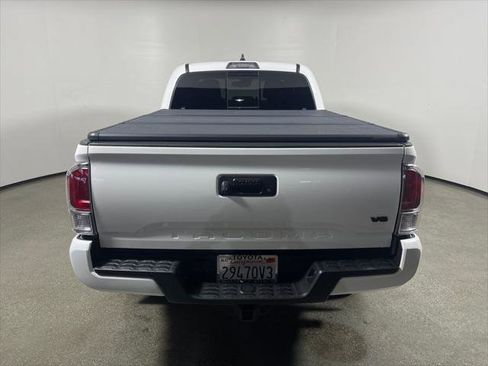 Certified 2023 Toyota Tacoma TRD Off-Road image 4