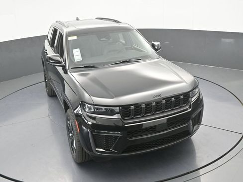 New 2026 Jeep Grand Cherokee Limited w/ Limited Altitude Package RWD image 49