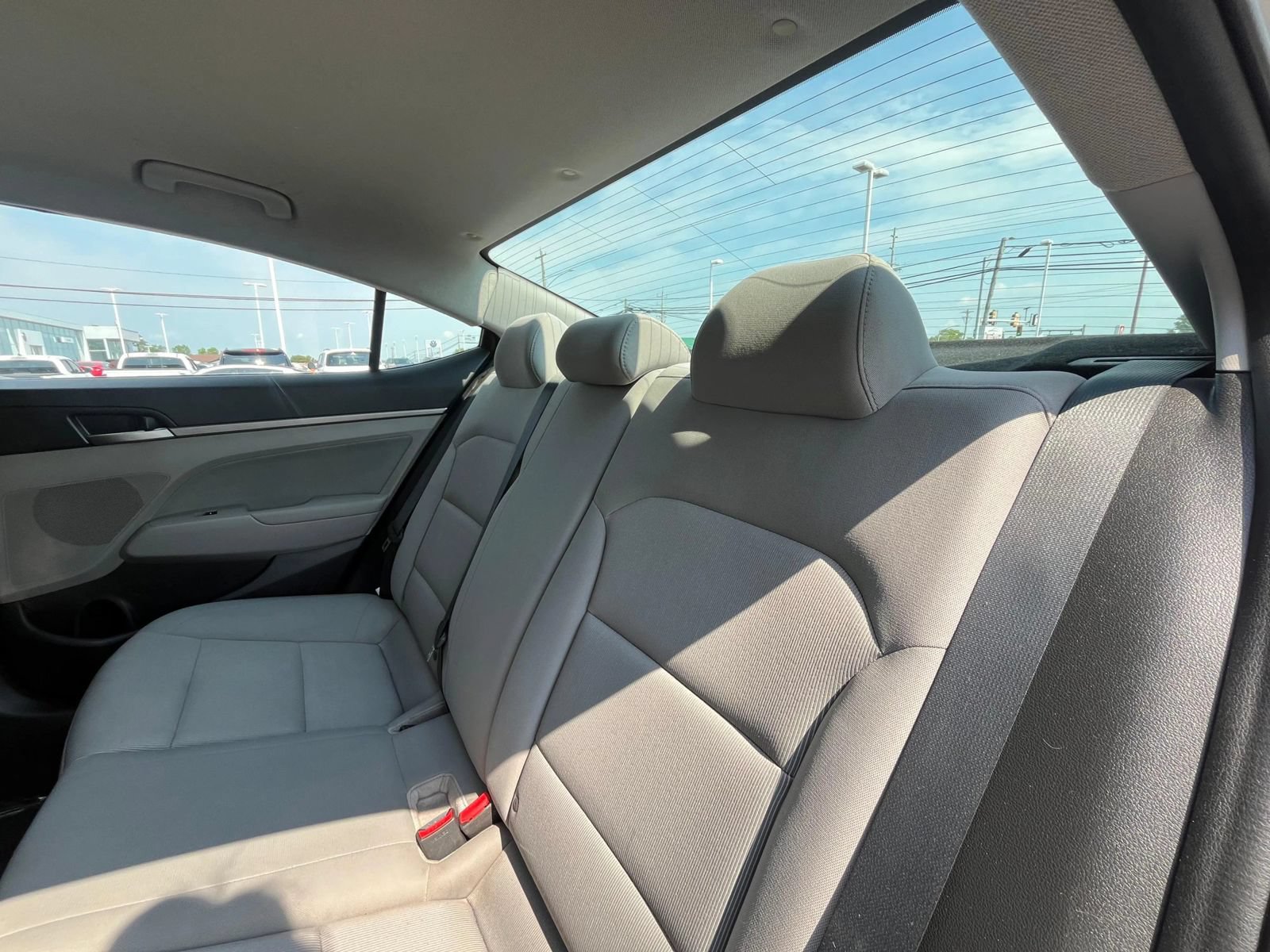 Used 2018 Hyundai Elantra SEL FWD image 33