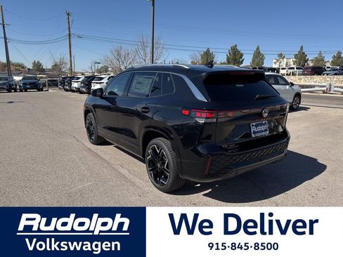 New 2026 Volkswagen Tiguan SEL R-Line image 3