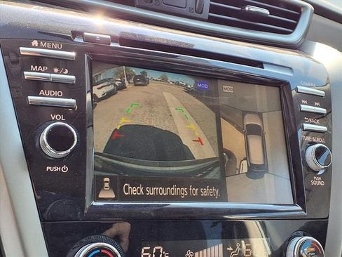 Used 2024 Nissan Murano SL AWD/4WD image 6