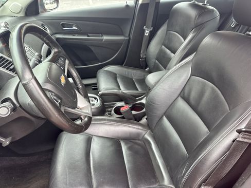 Used 2014 Chevrolet Cruze LTZ w/ RS Package FWD image 9