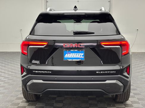 New 2027 GMC Terrain Elevation w/ Elevation Premium Package FWD image 8