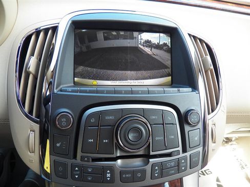 Used 2012 Buick LaCrosse Premium FWD image 17
