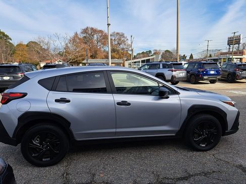 Certified 2024 Subaru Crosstrek 2.0i image 7