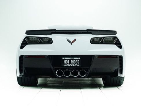 Used 2015 Chevrolet Corvette Z06 w/ 3LZ Preferred Equipment Group image 15