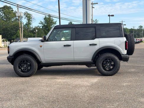 New 2026 Ford Bronco Badlands AWD/4WD image 8