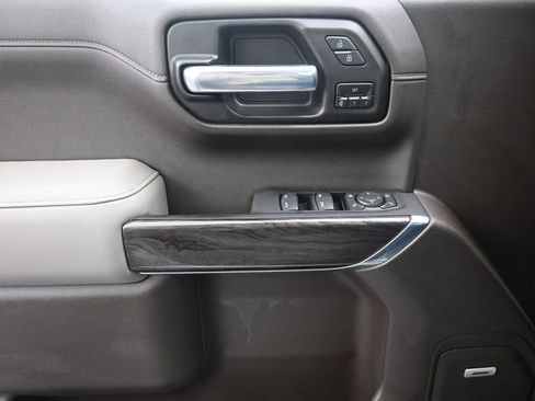 Used 2019 Chevrolet Silverado 1500 LTZ w/ LTZ Premium Package image 26