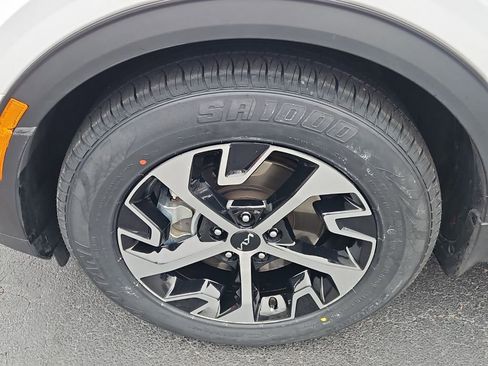 Used 2023 Kia Sportage EX image 10