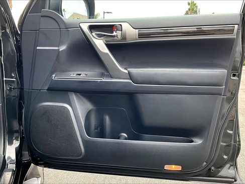 Certified 2023 Lexus GX 460 Premium w/ Premium Package AWD/4WD image 21