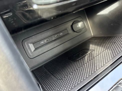 Used 2021 Volkswagen Atlas SEL image 31