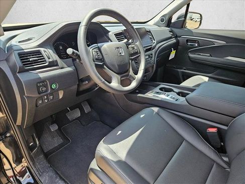 Used 2025 Honda Ridgeline RTL image 10
