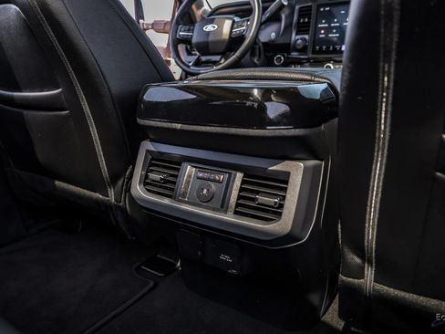 Used 2024 Ford F250 Lariat w/ Lariat Ultimate Package AWD/4WD image 82