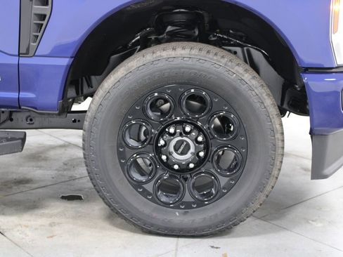 New 2026 Ford F250 Lariat w/ Black Appearance Package image 11