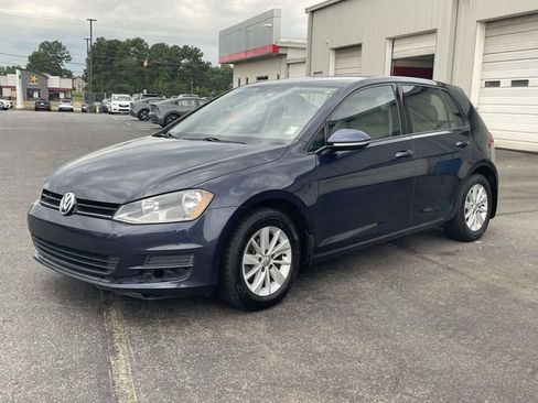 Used 2017 Volkswagen Golf S FWD image 6