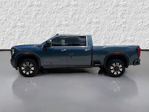 Used 2024 GMC Sierra 2500 Denali w/ Denali Reserve Package AWD/4WD image 6