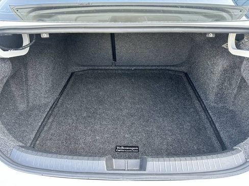 Used 2023 Volkswagen Jetta SE FWD image 22
