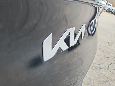 Certified 2025 Kia Sportage EX image 29