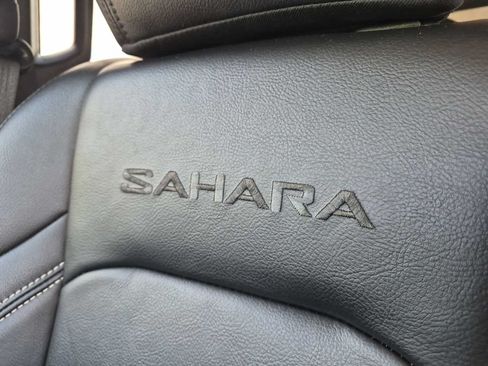 Used 2021 Jeep Wrangler Unlimited Sahara w/ Cold Weather Group AWD/4WD image 13