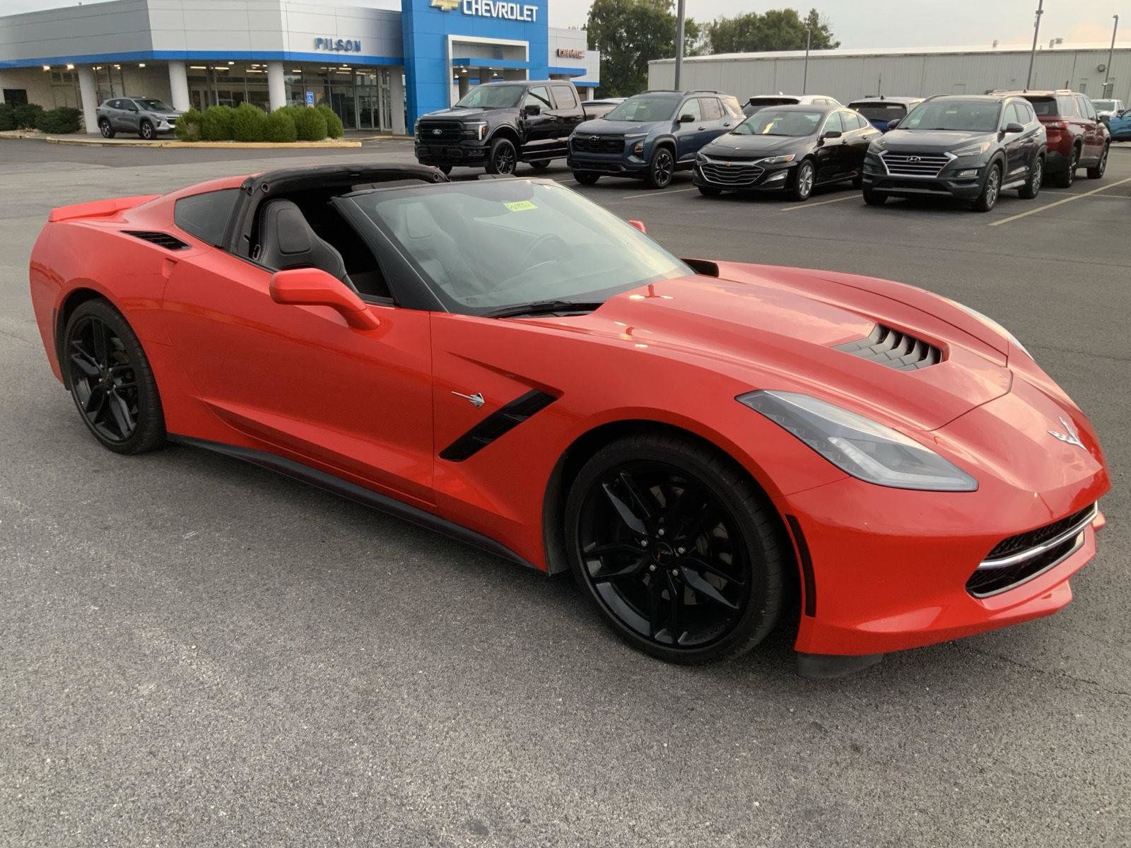 Used 2016 Chevrolet Corvette Stingray Coupe RWD image 2